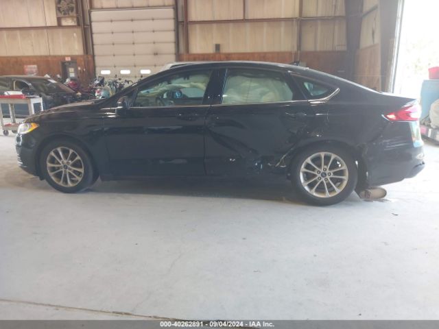 3FA6P0HDXLR101182 Ford FUSION SE