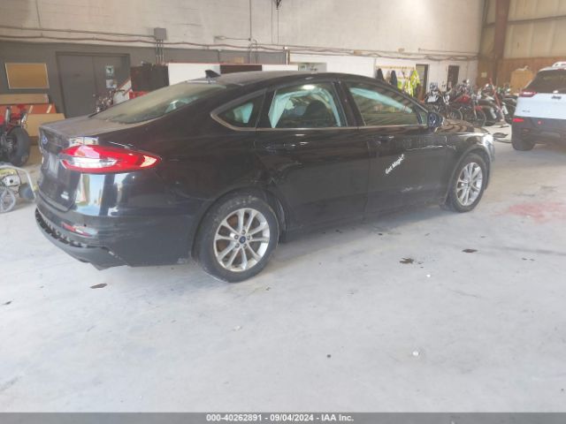 3FA6P0HDXLR101182 Ford FUSION SE