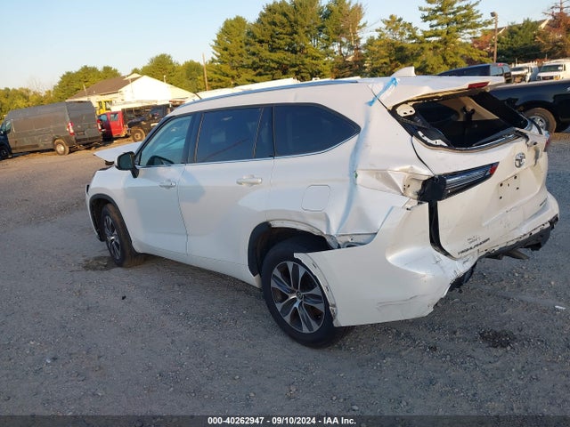 5TDGZRBH7MS065281 Toyota Highlander Xle