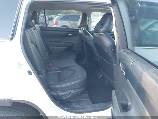 5TDGZRBH7MS065281 Toyota Highlander Xle