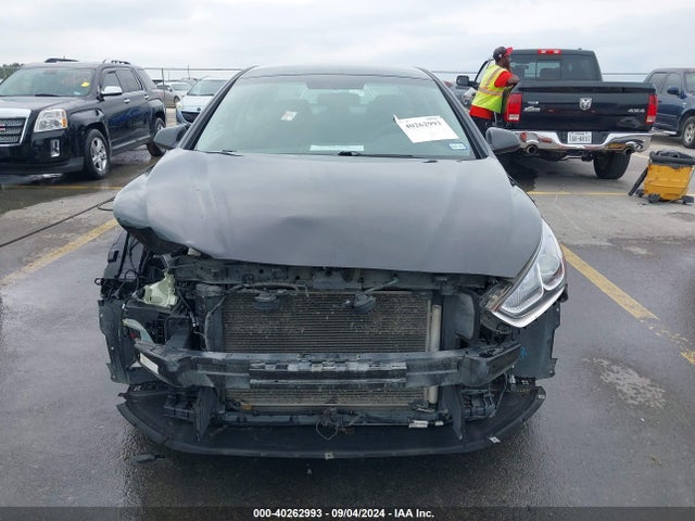 Hyundai SONATA SE 2019 5NPE24AF1KH776721 Image 13