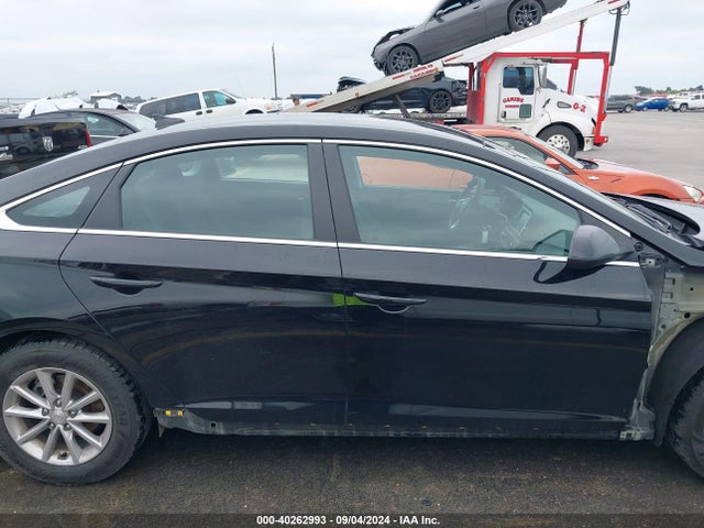 Hyundai SONATA SE 2019 5NPE24AF1KH776721 Image 14