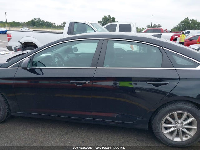 Hyundai SONATA SE 2019 5NPE24AF1KH776721 Image 15