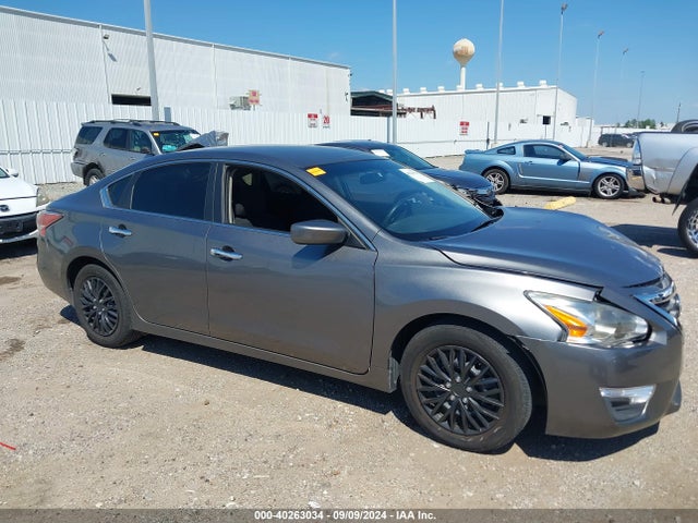Nissan Altima 2.5 S 2015 1N4AL3AP7FN368735 Image 13