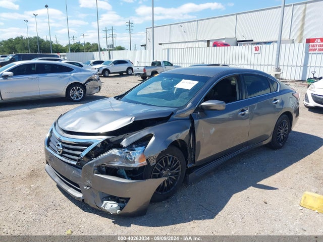 Nissan Altima 2.5 S 2015 1N4AL3AP7FN368735 Image 2