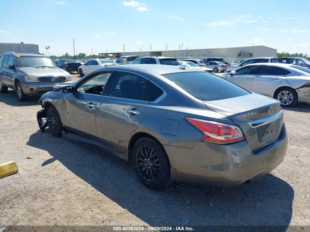Nissan Altima 2.5 S 2015 1N4AL3AP7FN368735 Image 3