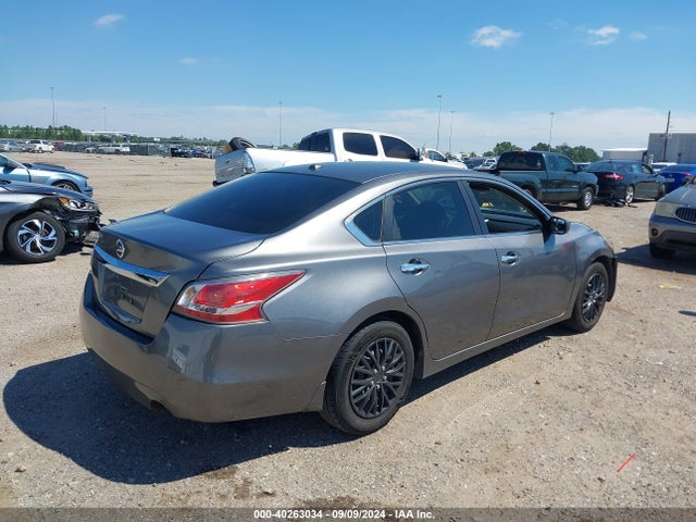Nissan Altima 2.5 S 2015 1N4AL3AP7FN368735 Image 4