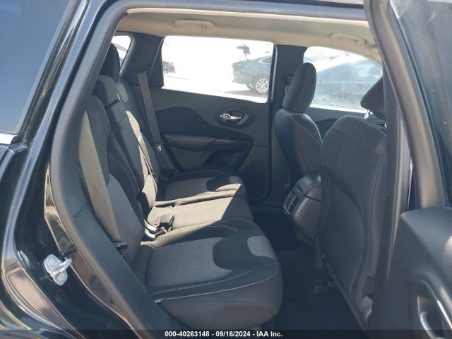 Jeep Cherokee Latitude 2014 1C4PJLCS6EW283664 Image 8