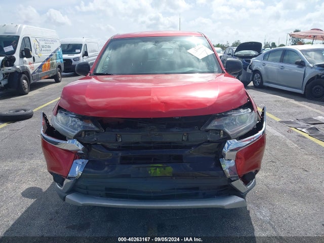 JA4AD2A31HZ032826 Mitsubishi Outlander Es