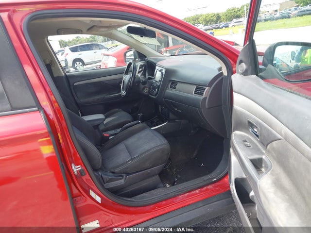 2017 MITSUBISHI OUTLANDER JA4AD2A31HZ032826 Photo 4
