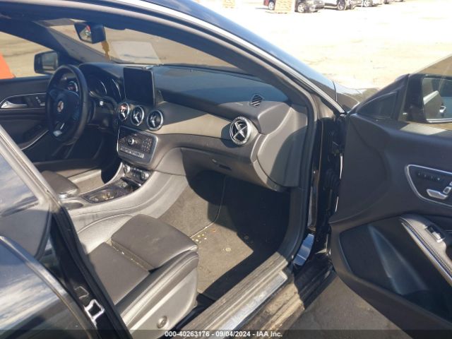 WDDSJ4GB2KN759345 Mercedes-Benz CLA 250 4MATIC