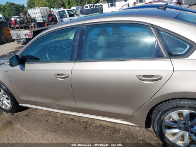 1VWAT7A36FC048457 Volkswagen Passat 1.8t Wolfsburg Edition