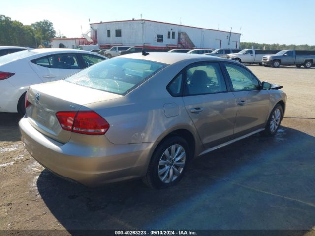1VWAT7A36FC048457 Volkswagen Passat 1.8t Wolfsburg Edition
