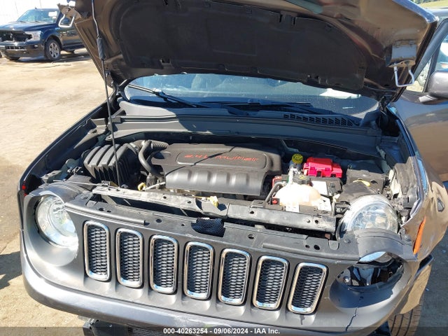 ZACCJBBB5JPH16506 Jeep Renegade Latitude 4x4