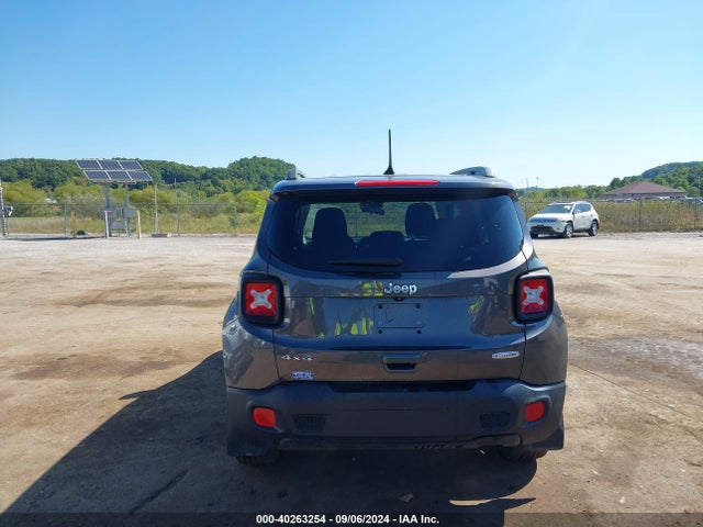 ZACCJBBB5JPH16506 Jeep Renegade Latitude 4x4
