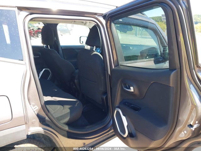 ZACCJBBB5JPH16506 Jeep Renegade Latitude 4x4