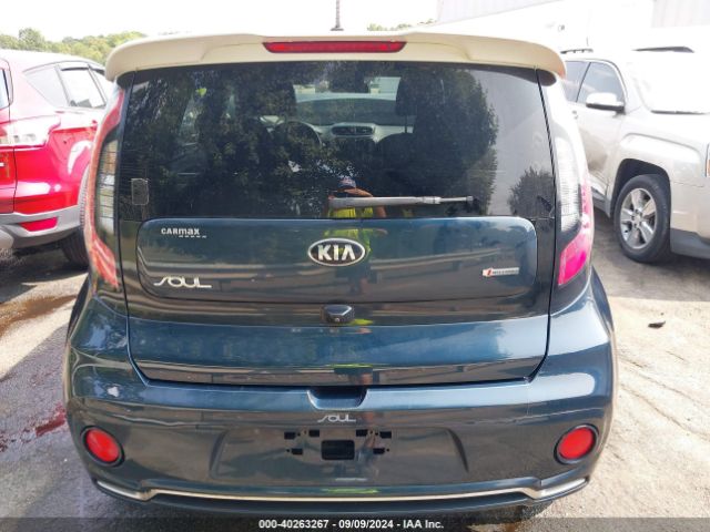 KNDJP3A55J7623747 KIA SOUL +
