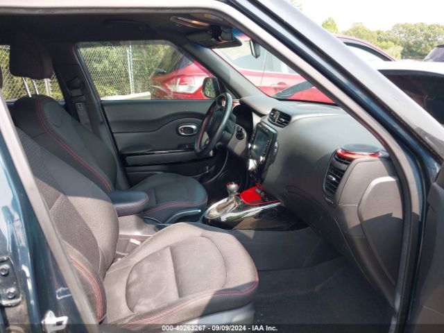 KNDJP3A55J7623747 KIA SOUL +