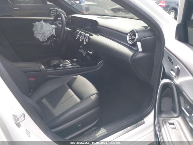 WDD3G4FB7KW022642 Mercedes-Benz A 220 4matic