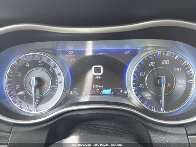 2C3CCAAG6JH120215 Chrysler 300 Touring L