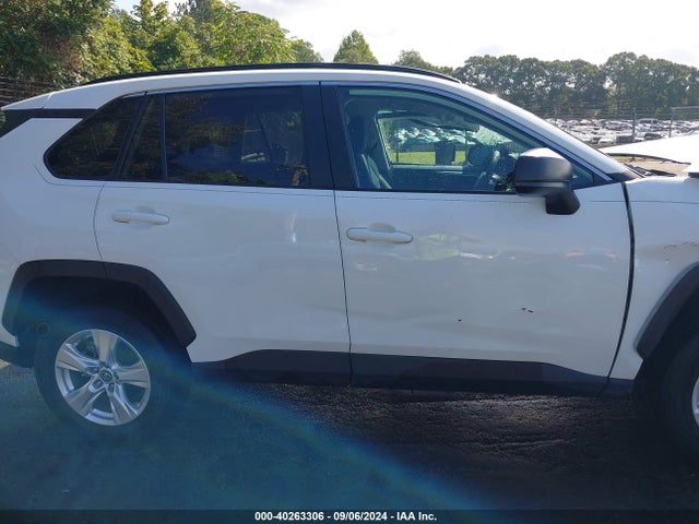 Toyota RAV4 LE 2021 2T3H1RFV6MC113350 Image 13