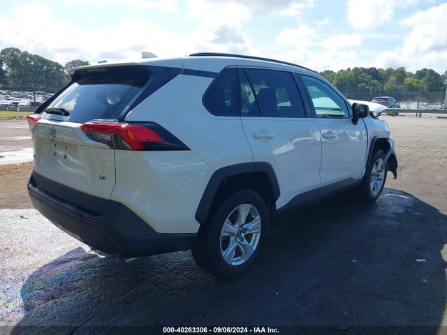 Toyota RAV4 LE 2021 2T3H1RFV6MC113350 Image 4