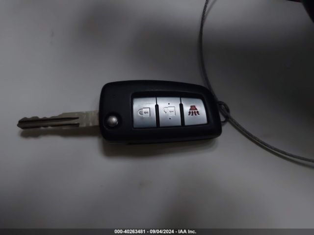 KNMAT2MT9JP581826 Nissan ROGUE S