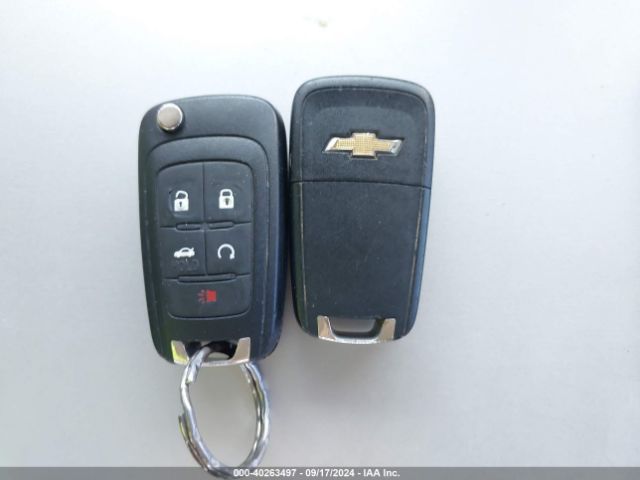 1G11D5SL8FF331663 Chevrolet MALIBU 2LT