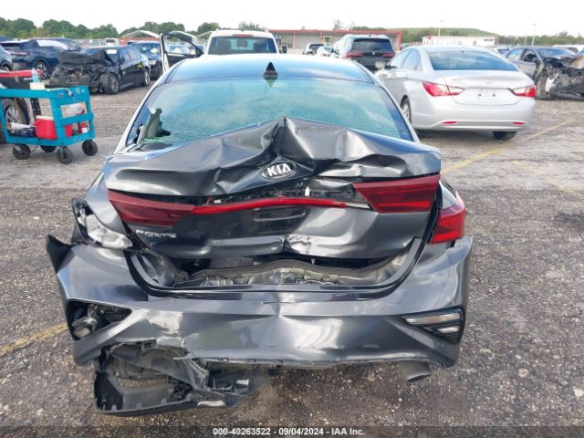 3KPF24AD7ME295835 KIA Forte Lxs