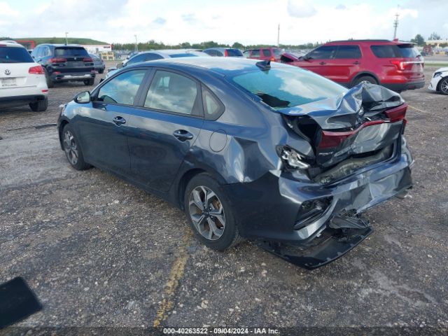 3KPF24AD7ME295835 KIA Forte Lxs