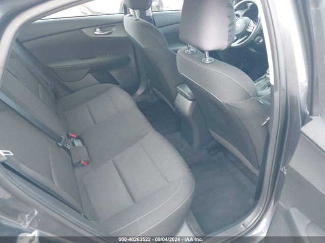 3KPF24AD7ME295835 KIA Forte Lxs