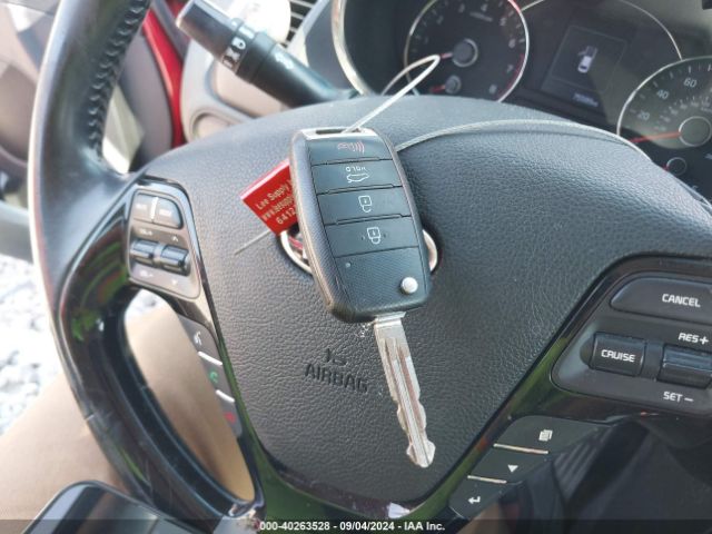 3KPFL4A73JE284060 KIA FORTE S