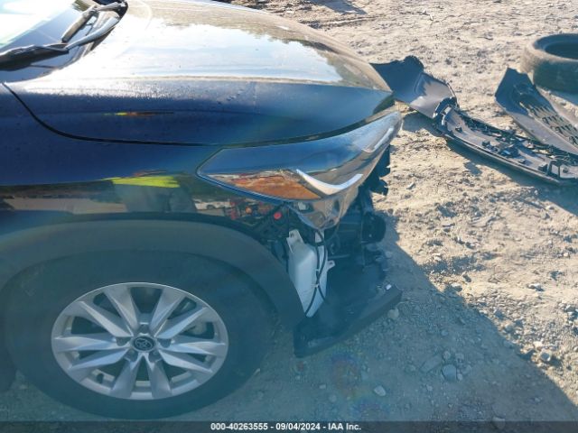 7MUCAABG9NV001085 Toyota Corolla Cross Le