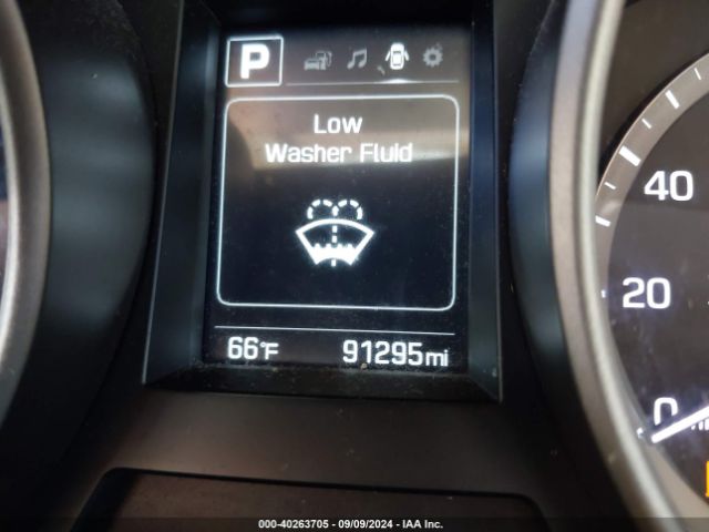 KM8SMDHF9HU256991 Hyundai Santa Fe Se