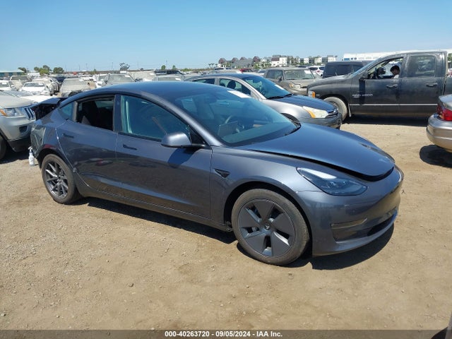 2023 TESLA MODEL 3 5YJ3E1EB5PF700106 Photo 0