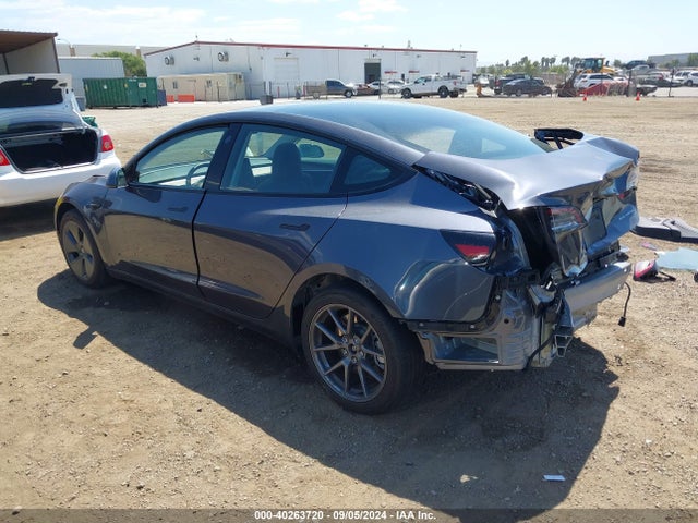 2023 TESLA MODEL 3 5YJ3E1EB5PF700106 Photo 2