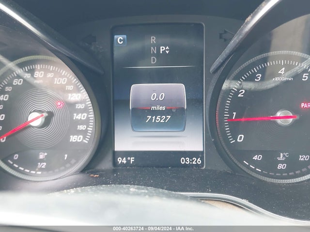 55SWF4JB5HU180233 Mercedes-Benz C 300 Luxury/sport