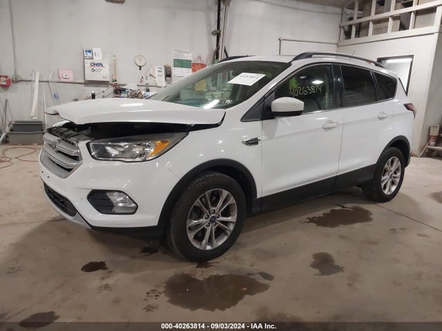Ford ESCAPE SE 2018 1FMCU9GD8JUB28913 Image 2