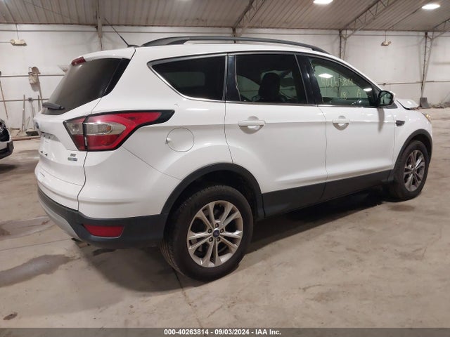 Ford ESCAPE SE 2018 1FMCU9GD8JUB28913 Image 4