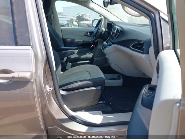 2C4RC1DG4HR654223 Chrysler Pacifica Touring