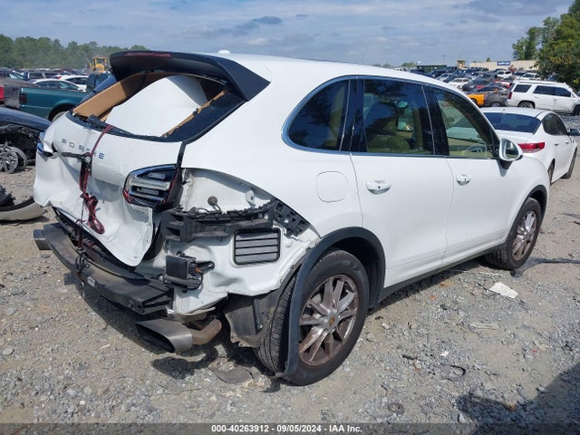 2016 PORSCHE CAYENNE WP1AA2A23GKA14436 Photo 3