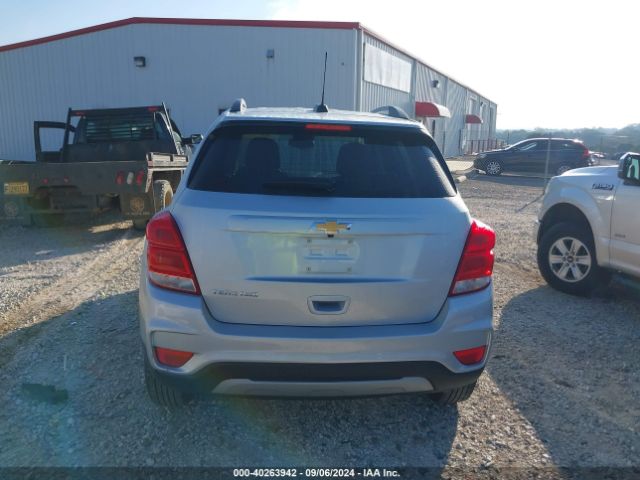 KL7CJPSB8MB321521 Chevrolet Trax Awd Lt