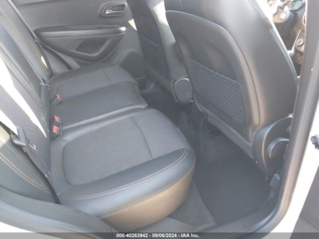 KL7CJPSB8MB321521 Chevrolet Trax Awd Lt
