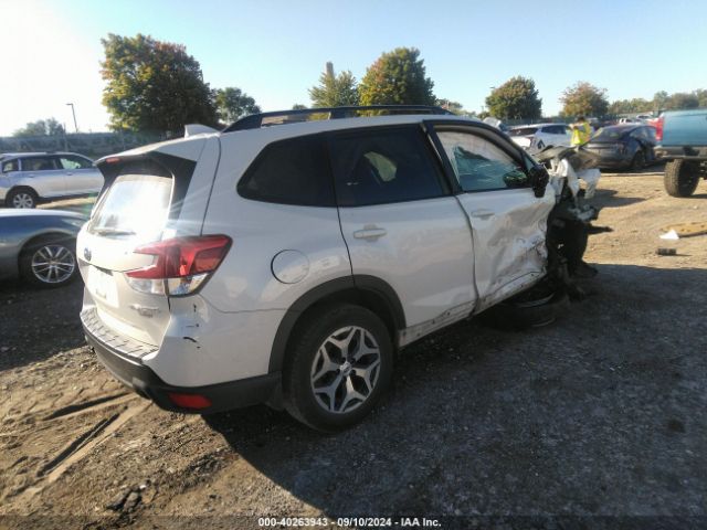JF2SKAJC3MH513169 Subaru Forester Premium
