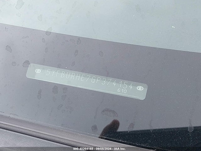 Toyota COROLLA LE 2016 5YFBURHE7GP374154 Image 18