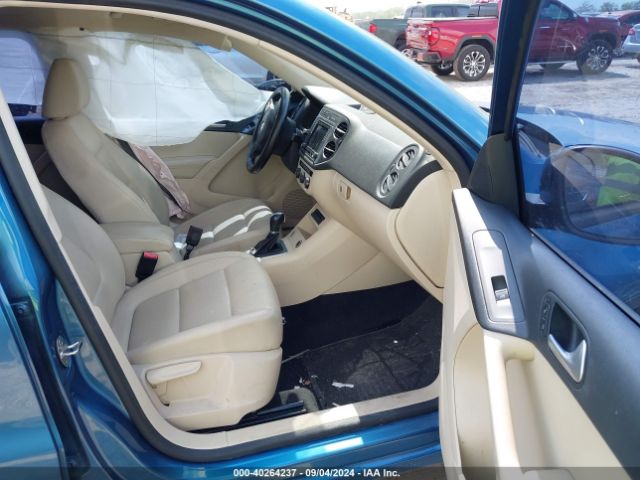 WVGAV7AX6HK026494 Volkswagen Tiguan 2.0t/2.0t S