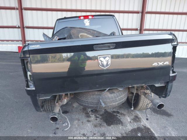 1C6RR7FTXHS811383 RAM 1500 Express Quad Cab 4x4 6'4 Box