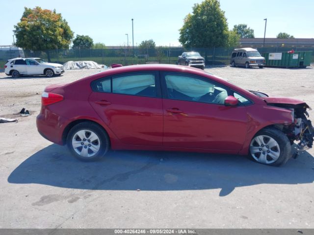 KNAFK4A69G5610892 KIA FORTE LX