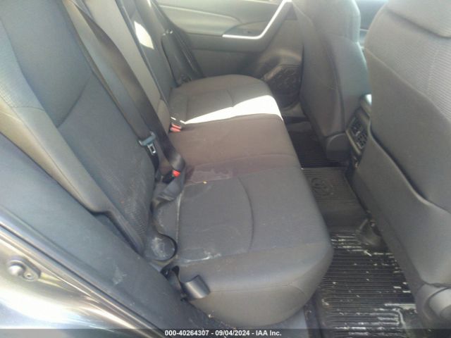 2T3F1RFV5NC318974 Toyota RAV4 LE