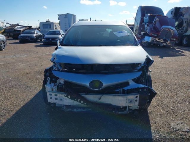 JTDZN3EU3FJ026360 Toyota Prius V Three
